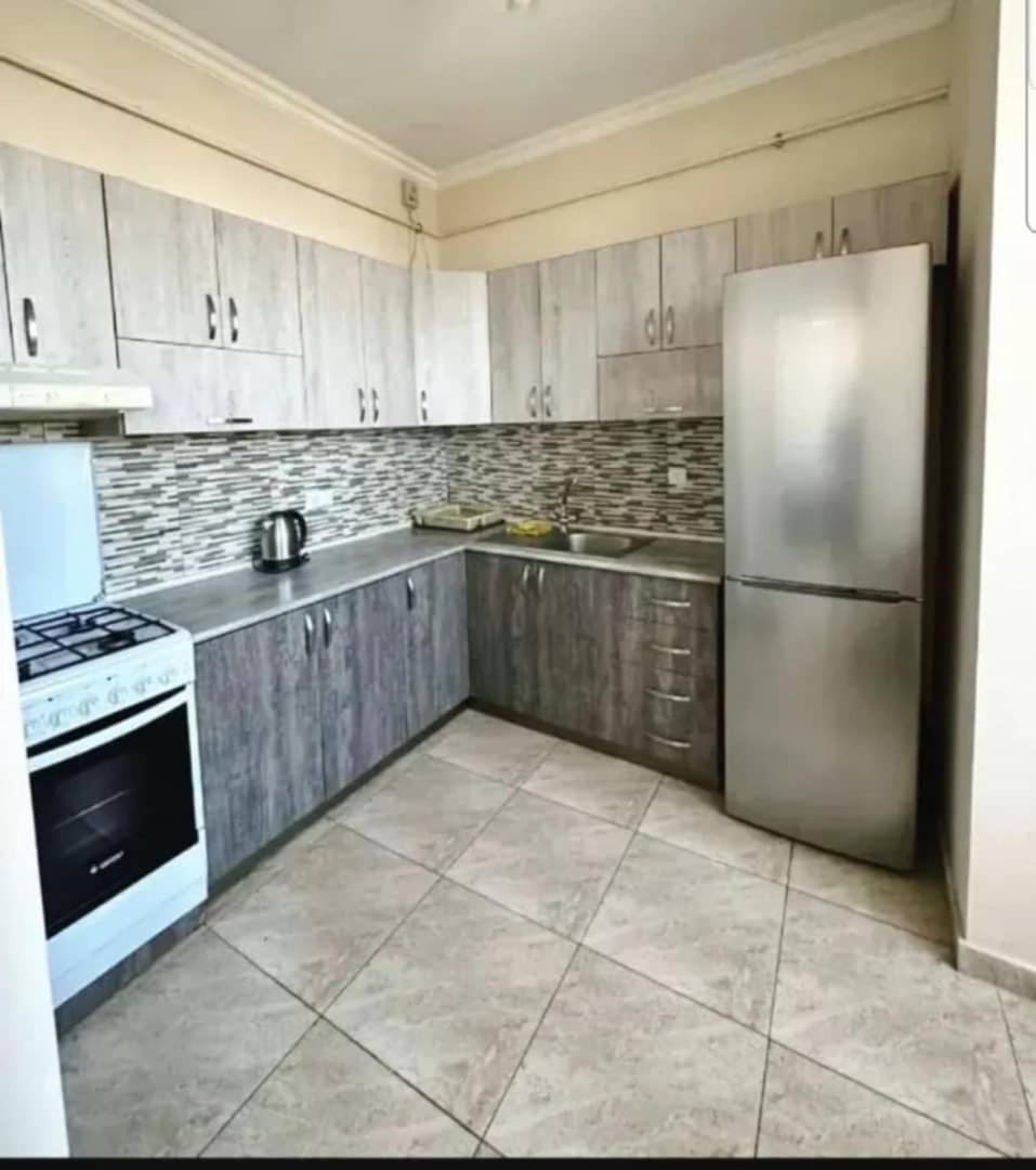 Elite Apartments 耶烈万 外观 照片