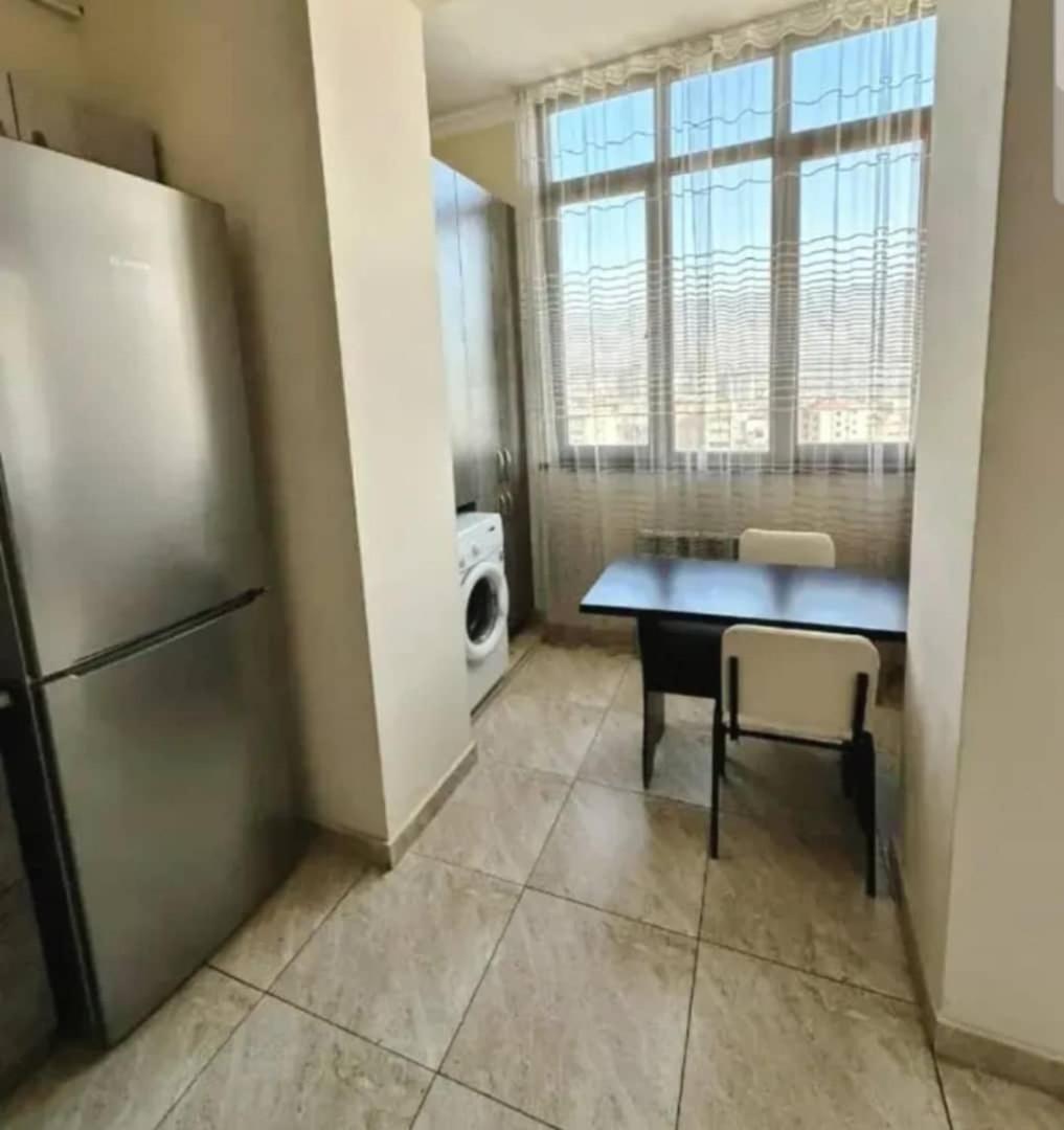Elite Apartments 耶烈万 外观 照片