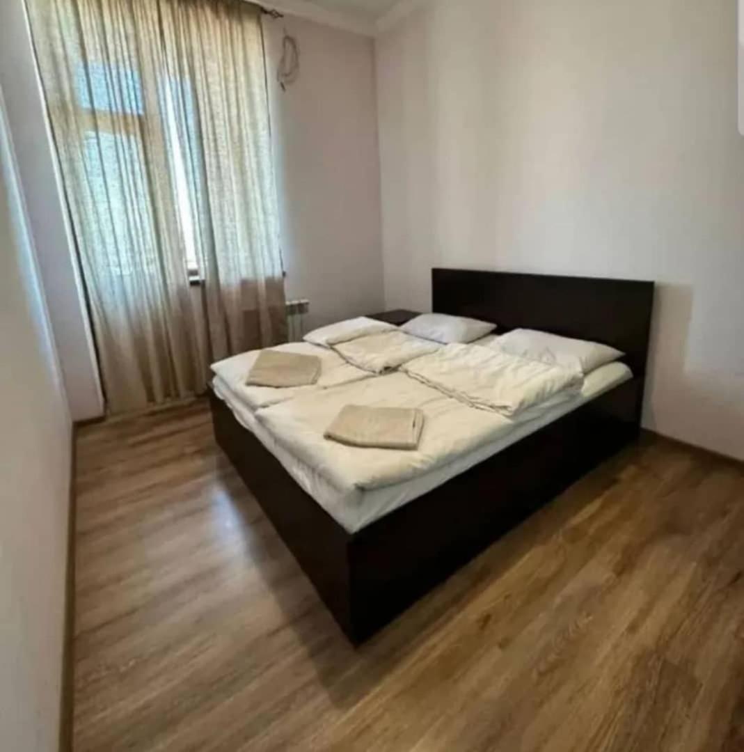 Elite Apartments 耶烈万 外观 照片