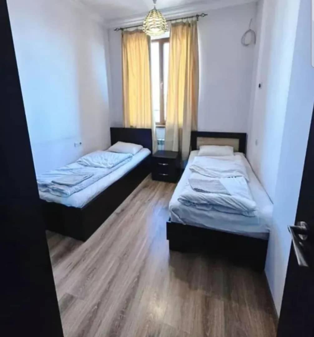 Elite Apartments 耶烈万 外观 照片