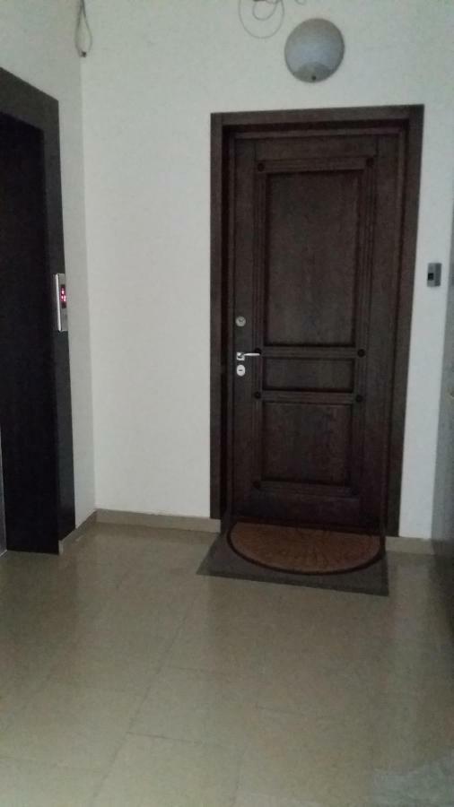 Elite Apartments 耶烈万 外观 照片