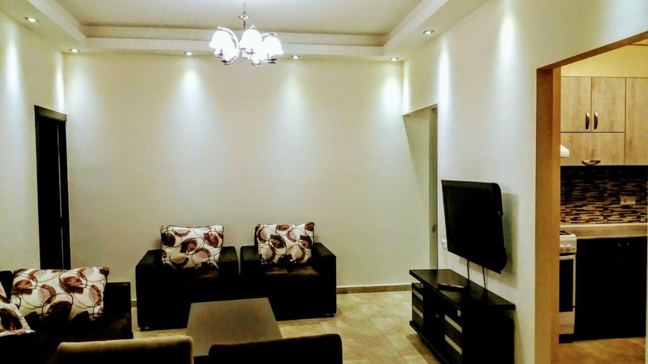 Elite Apartments 耶烈万 外观 照片
